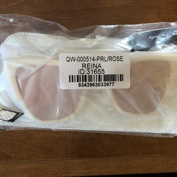 NWT Quay Australia Reina Sunglasses- Pearl/Rose - Picture 4 of 4